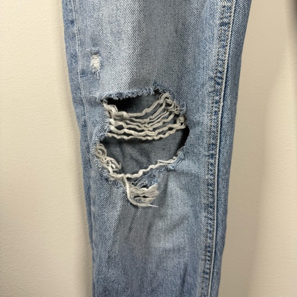 Bershka Slim Boyfriend Light Wash Distressed Jeans Size 2 - Picture 5 of 10